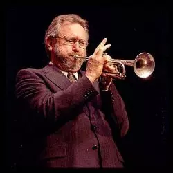 Carl Saunders