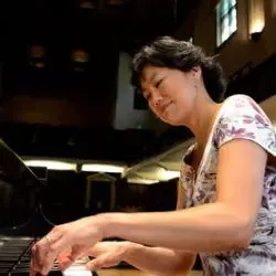 Genevieve Feiwen Lee