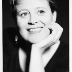 Hjördis Thébault