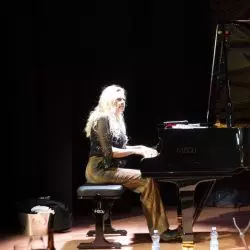 Iro Haarla Electric Ensemble