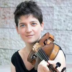 Kinga Ujszászi