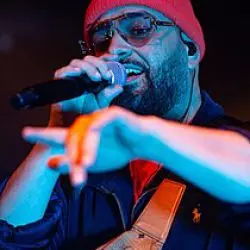 Moe Phoenix