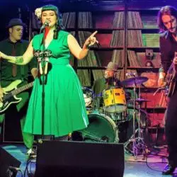 Shanda & The Howlers