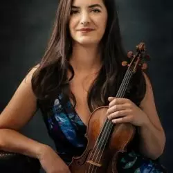 Tekla Cunningham