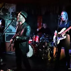 Thee Lonely Hearts
