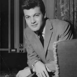 Tommy Sands