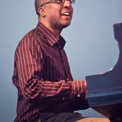 Xavier Davis