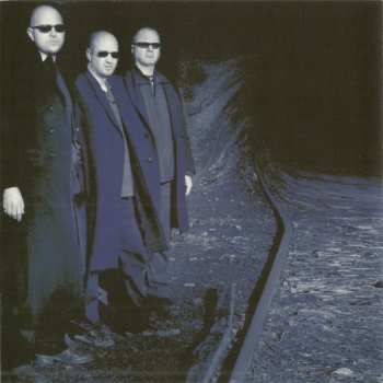 CD 32Crash: Humanity