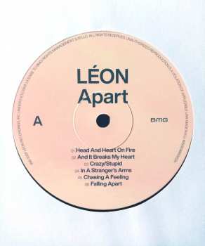 LP LÉON: Apart