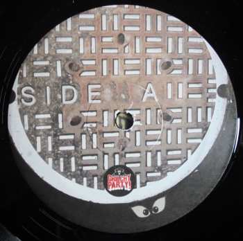 LP Da Buze Bruvaz: 86 Drug Deala Wardrobe