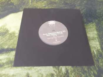 6LP/2DVD/SP/4MC Darkthrone: Shadows Of Iconoclasm DLX | LTD
