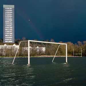 LP Gallus: We Don't Like The People We've Become CLR