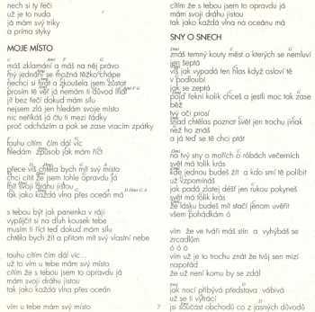 CD Ilona Csáková: Kosmopolis