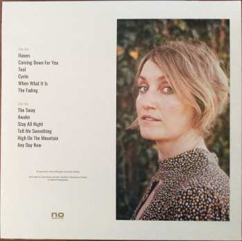 LP Joan Shelley: Like The River Loves The Sea
