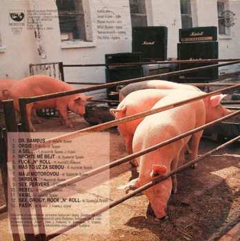 LP Kabát: Má Jí Motorovou