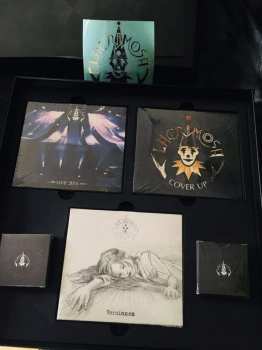 3CD/Set di cofanetti Various: 1990 - 2020 The Anniversary Box LTD | NUM