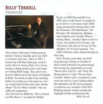CD Larry Carlton: Plays The Sound Of Philadelphia