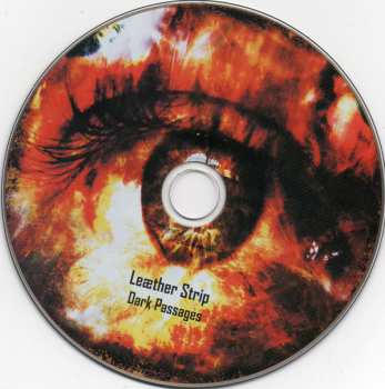 2CD/Set di cofanetti Leæther Strip: Dark Passages + Seasons Change - I Don't LTD