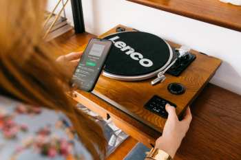 Audiotechnica Lenco LS-55 gramofon s Bluetooth, USB a vestavěnými reproduktory Wood