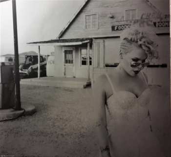 2LP P!NK: Beautiful Trauma