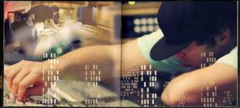 2CD Pretty Lights: A Color Map Of The Sun