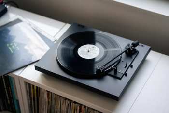 Audiotechnica Pro-Ject A1.2 Černá +  Pick It MME