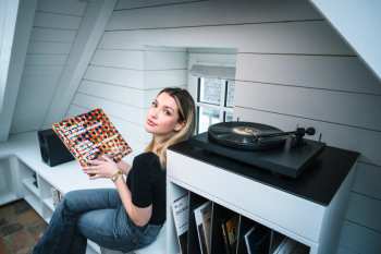 Audiotechnica Pro-ject Colourful Audio System E Černá