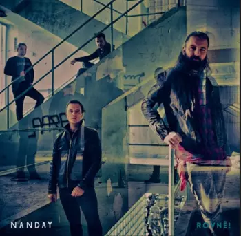 Nanday: Rovně!