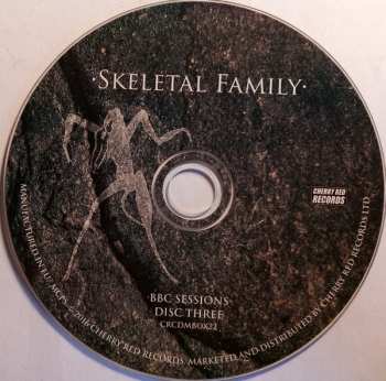 5CD/Set di cofanetti Skeletal Family: Eternal (Singles · Albums · Rarities · BBC Sessions · Live · Demos 1982-2015)