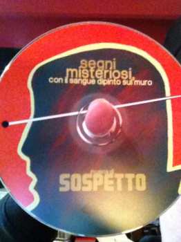 CD Sospetto: Segni Misteriosi, Con Il Sangue Dipinto Sul Muro LTD