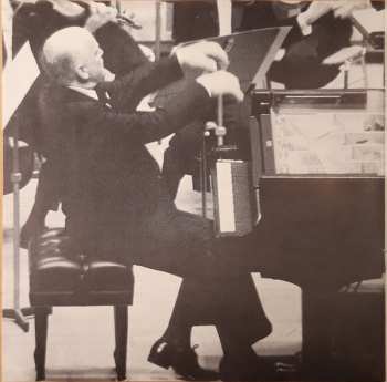 CD Ludwig van Beethoven: Piano Sonata N. 11 In B Flat, Op. 22 / Variations And Fugue In E Flat For Piano, Op. 35 "Eroica" (Prometheus Variations)