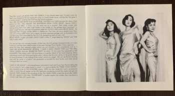 CD The 5.6.7.8's: Bomb The Rocks (Early Days Singles)