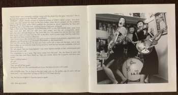 CD The 5.6.7.8's: Bomb The Rocks (Early Days Singles)