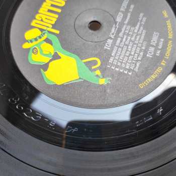 LP Tom Jones: Help Yourself