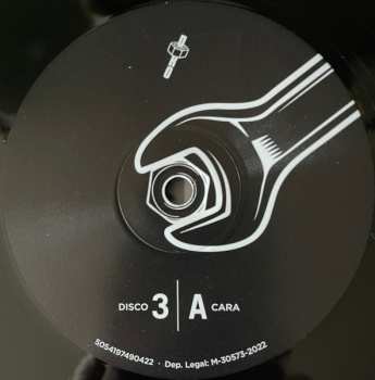 4LP/4CD/Set di cofanetti Various: DRO 40 Aniversario - ...Y El Futuro Sigue Caminando Un Paso Por Detrás De Nosotros DLX | LTD