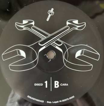 4LP/4CD/Set di cofanetti Various: DRO 40 Aniversario - ...Y El Futuro Sigue Caminando Un Paso Por Detrás De Nosotros DLX | LTD