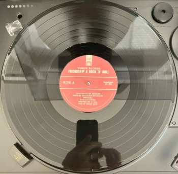 LP Yukon Blonde: Friendship & Rock 'N' Roll