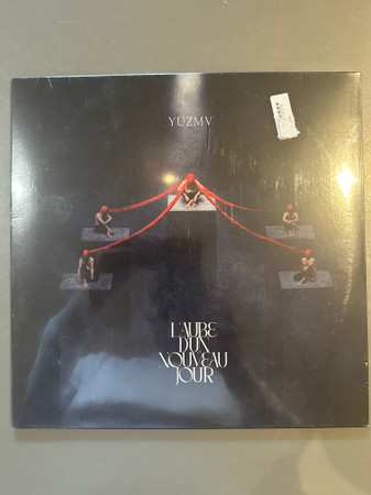 Album Yuzmv: A L'AUBE D'UN NOUVEAU JOUR
